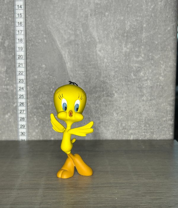 Tweety Figurine - Leblon Delienne