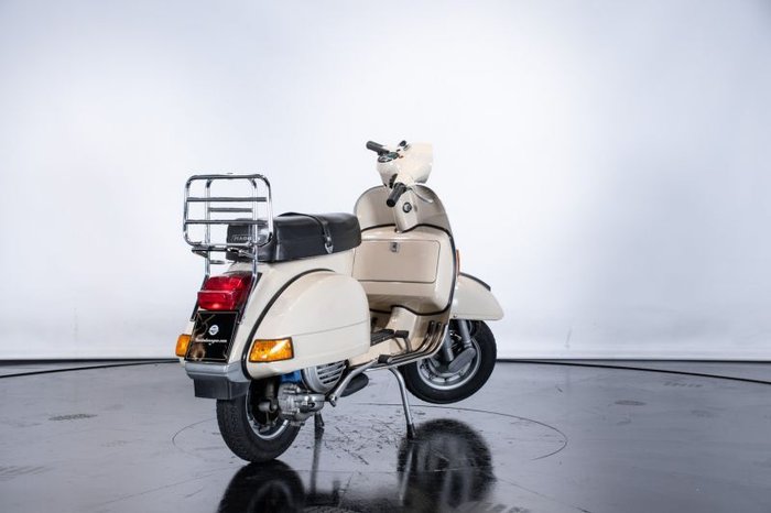 Piaggio - Vespa PX 150 E - 1984