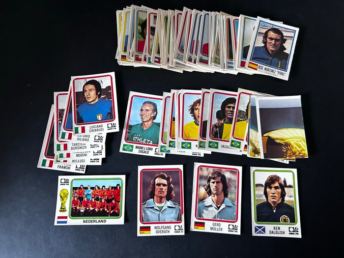 Panini - World Cup München 74 - All different - Including Gerd Müller - 105 Loose stickers