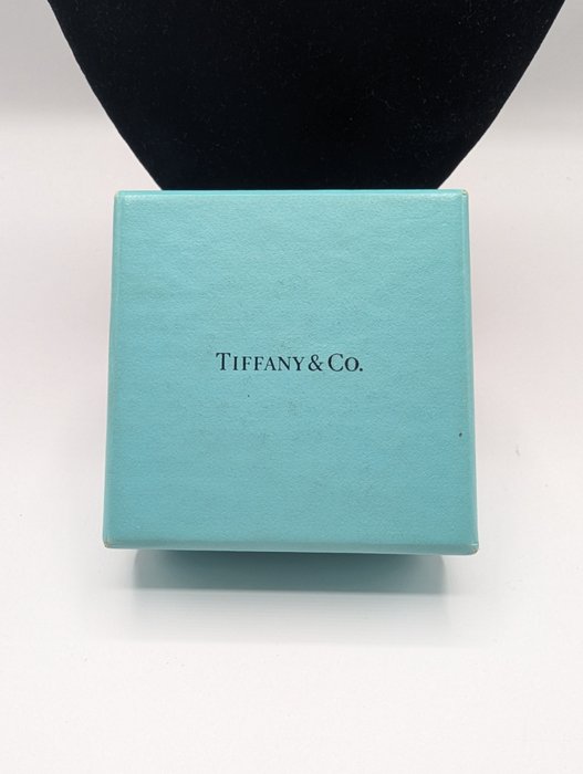 Ingen mindstepris - Tiffany  Co. - Halskæde med vedhæng Sølv