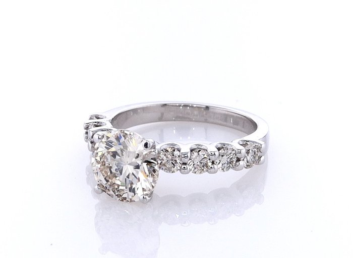 Ring - 14 karat Hvidguld -  2.07ct. tw. Diamant (Naturfarvet) - Diamant