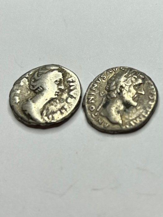 Romarriket. Antoninus Pius (138-161) en Faustina I (+ 140/141). Lot van 2 Denarii, Rome  (Ingen mindstepris)