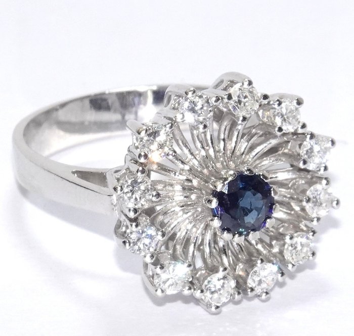 Ring - 14 karat Hvidguld -  102ct tw Diamant (Natur)  - Safir