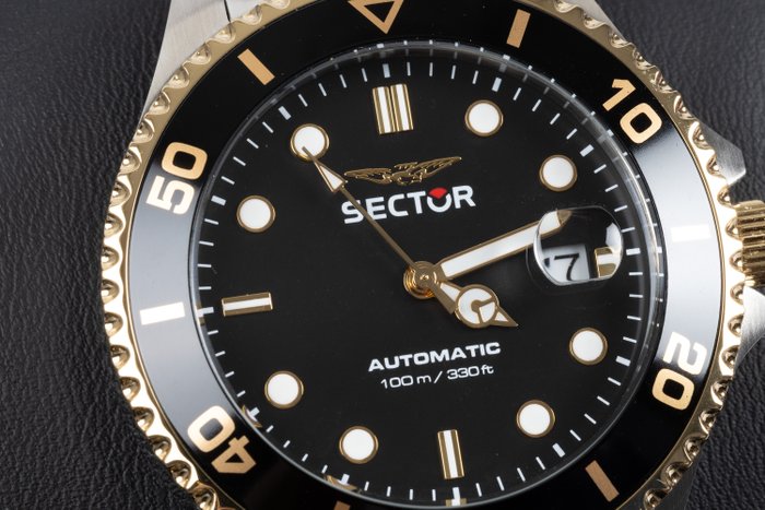 Sector - 230 - Automatic- bi-colour - 100 m - 43 mm - Ingen mindstepris - Mænd - 2020+