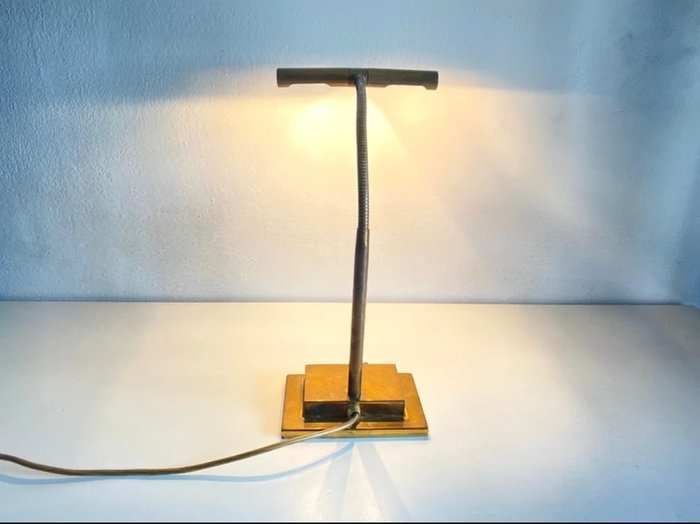 Bordlampe - Metal - Lampe i designstil