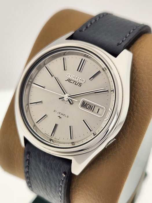 Seiko - Actus - Ingen mindstepris - 7019-7060 - Mænd - 1970-1979