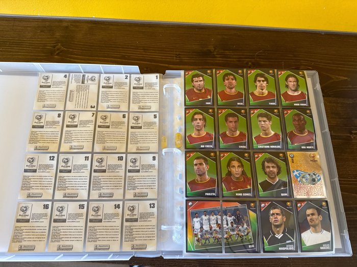 Panini - Euro 2004 - Cristiano Ronaldo - 1 Empty album + complete loose sticker set