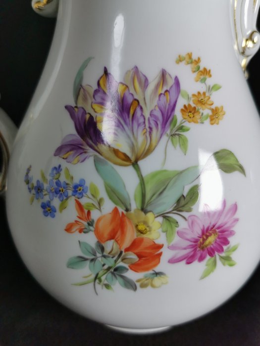 Meissen - Kaffekande - Motivi Fiori e insetti, 1.Wahl - (1900 - 1910) Altezza 26 cm - Porcelæn