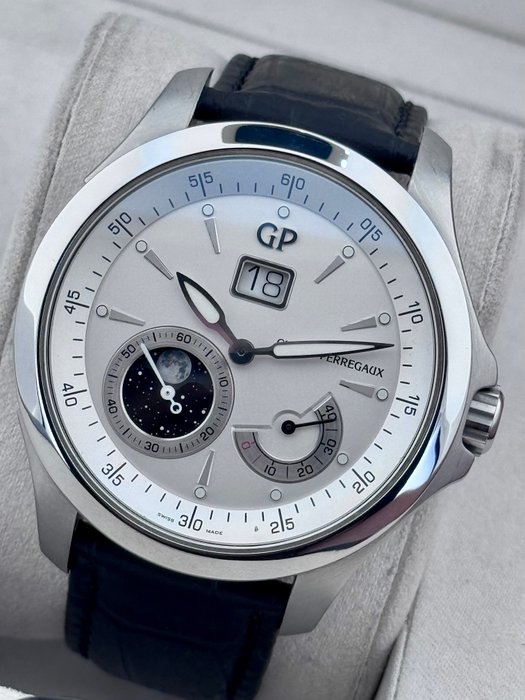 Girard-Perregaux - Traveller Moonphase Big Date Power Reserve Automatic - - 49650 - Mænd - 2011-nu