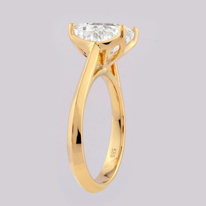 Ring - 14 karat Gulguld -  3.22ct. tw. Diamant (Laboratoriedyrket)