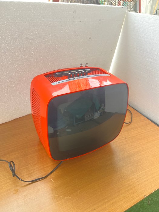 Fjernsyn - Vintage Indesit TV