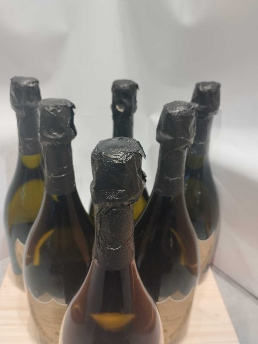 2015 Dom Pérignon - Champagne Brut - 6 Flasker (0,75 L)