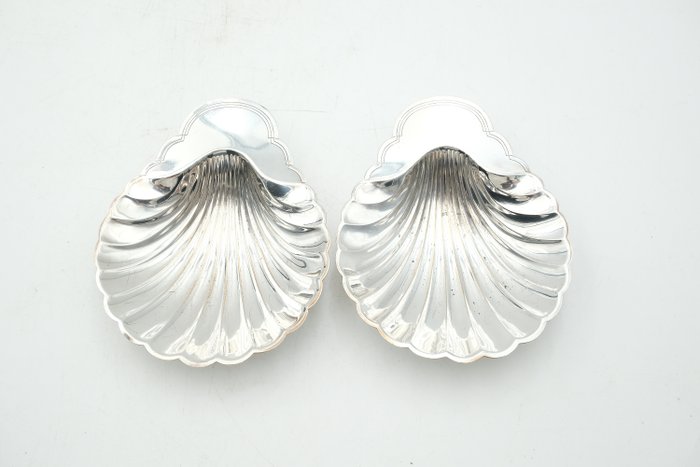 International Silver Company - Figur - Pair of shells - Forsølvet