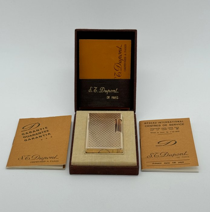 S.T. Dupont - Line 1 Gold Plated *Rare Pattern* - very good condition! With Box and Documents - Lighter - forgyldt