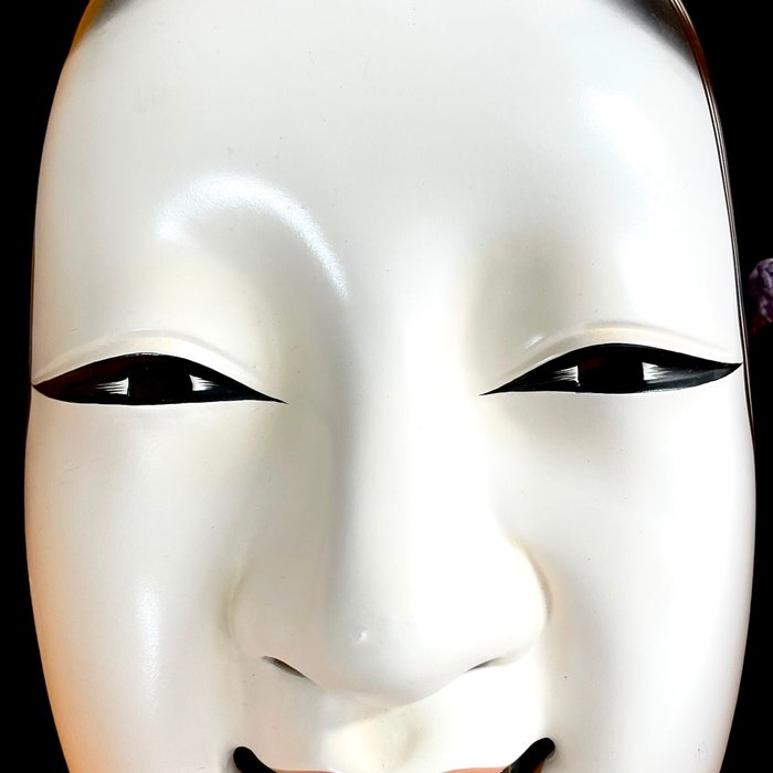 Tanaka Jiro 田中二郎 Japansk Ko-Omote Noh Theatre Mask - Keramik med trækasse - Keramik - Tanaka Jiro 田中二郎 - Japan - Shōwa-periode (1926-1989)