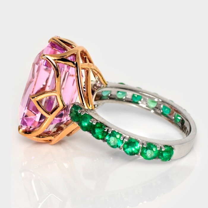 Ingen mindstepris - Ring - 14 karat Hvidguld, Rosaguld -  13.12ct. tw. Kunzit - Smaragd - IGI 12,07 Ct Pink