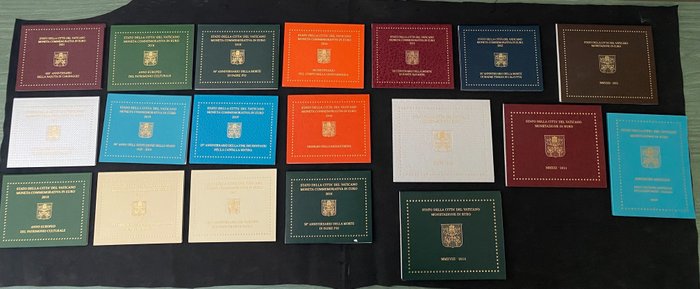 Vatikanstaten Year Set / 2 Euro 2016/2023 (19 items)