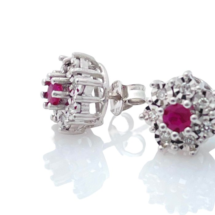 Øreringe - 14 karat Hvidguld -  0.42ct. tw. Rubin - Diamant - Royal Ruby ørering