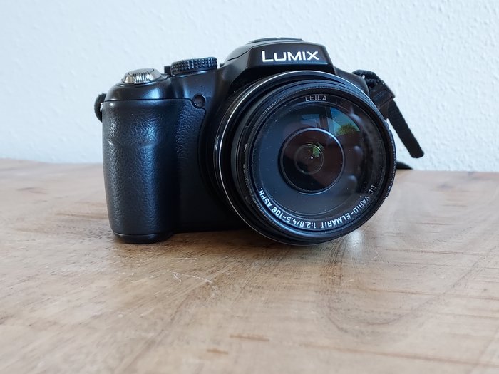 Panasonic Lumix DMC FZ-200 Digitalkamera