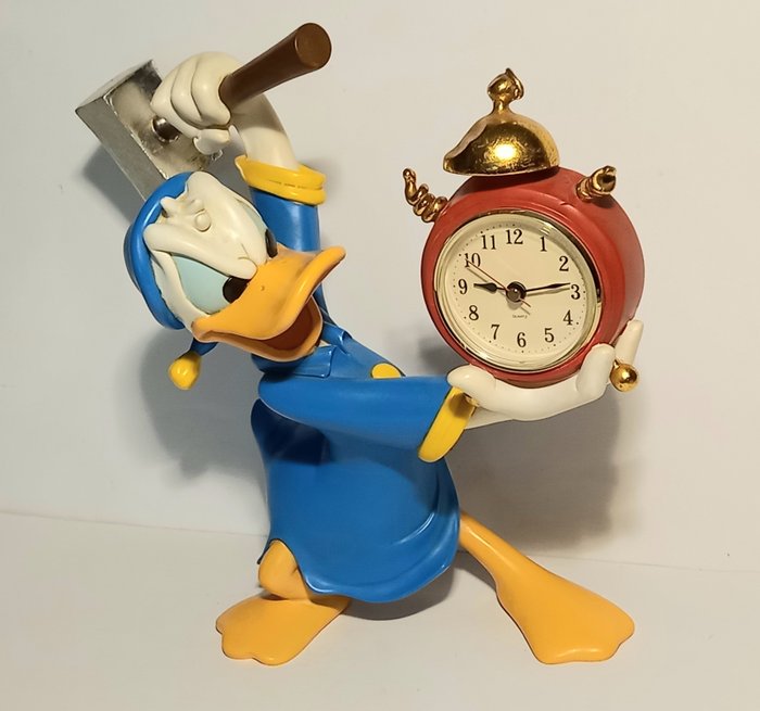 Donald Duck with the hammer - 1 Figure - Disney