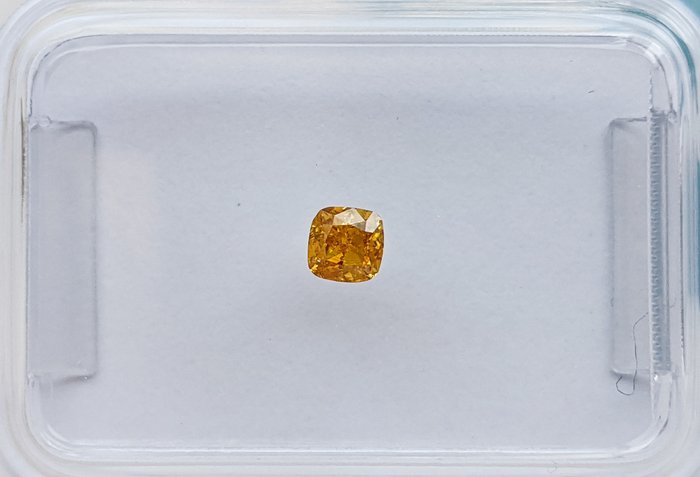 Ingen mindstepris - 1 pcs Diamant  (Naturfarvet)  - 0.15 ct - Pude - Fancy deep Orange Gul - SI2 - International Gemological Institute (IGI)