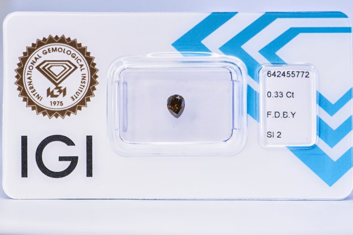 Ingen mindstepris - 1 pcs Diamant  (Naturfarvet)  - 0.33 ct - Pære - Fancy dark Brun Gul - SI2 - International Gemological Institute (IGI)