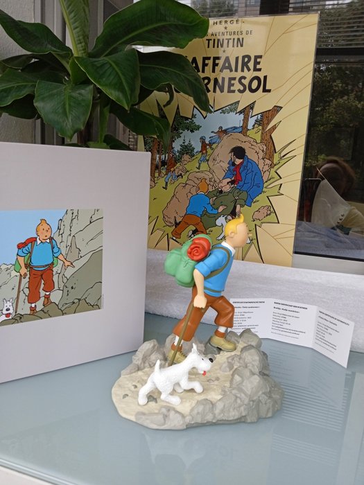 Figur - Tintinimaginatio - Tintin - Statuette Moulinsart 47000 - Tintin randonneur - Harpiks