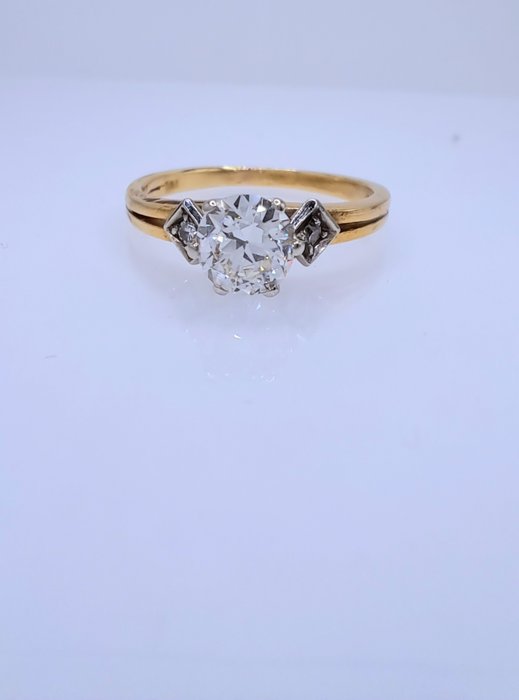 Ring - 18 kraat Gulguld -  0.75ct. tw. Diamant (Natur)