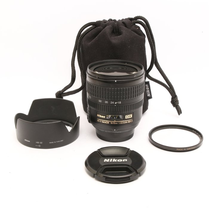 Nikon AF-S DX Nikkor 18-70mm f/3.5-4.5G IF-ED Digitalt refleks kamera (DSLR)