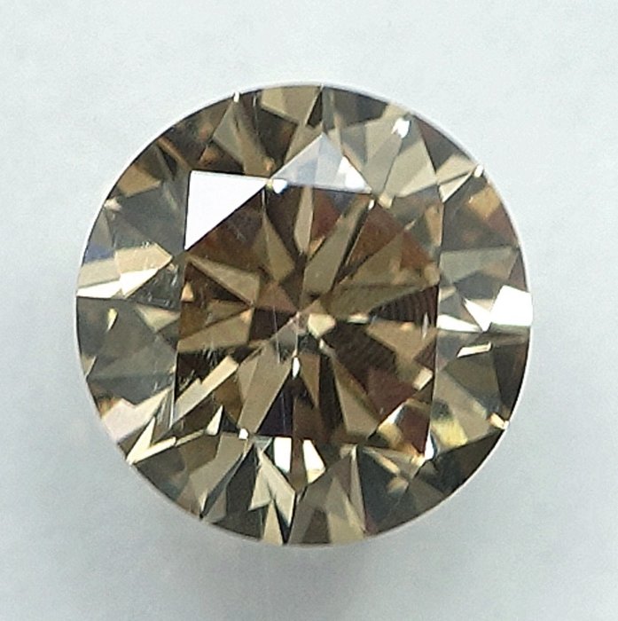 1 pcs Diamant  (Naturfarvet)  - 0.66 ct - Fancy light Brunlig Gul - SI1 - International Gemological Institute (IGI)