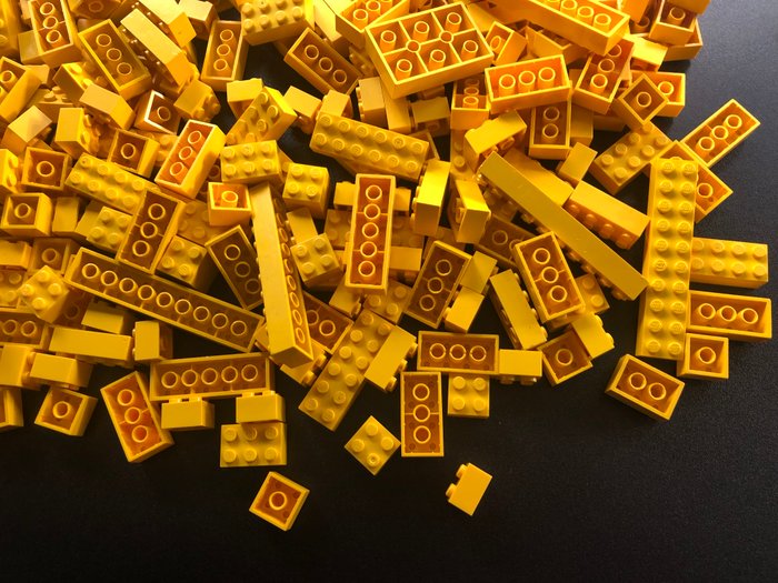 Lego - Geen serie - LEGO Partij van 1000 gram gele bouwstenen vanaf 2x2