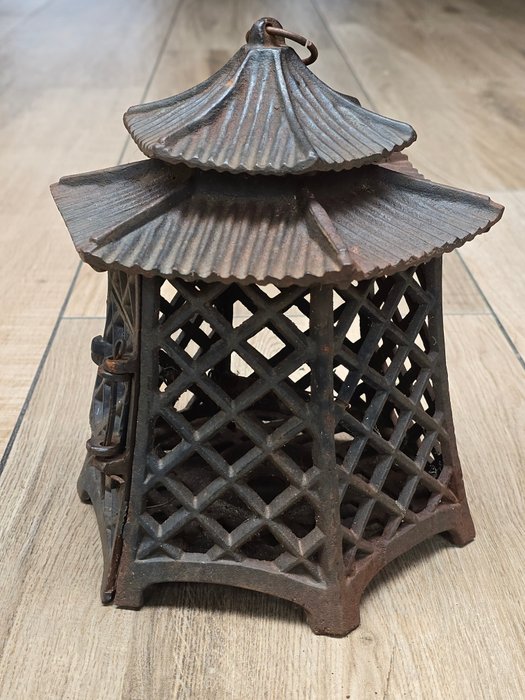 Large Temple Lantern - Lanterne - Støbejern