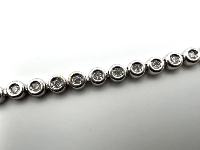 Armbånd - 18 kraat Hvidguld -  093ct tw Diamant (Natur)