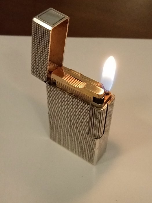 S.T. Dupont - Lighter - Forsølvet