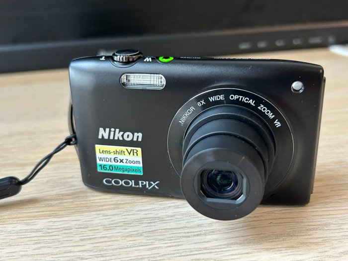 Nikon Coolpix S3300 | 16 mégapixels | zoom optique 6x Digitalkamera