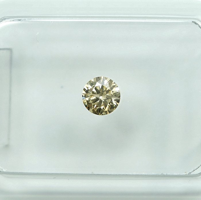 Ingen mindstepris - 1 pcs Diamant  (Naturfarvet)  - 0.23 ct - Very light Gul - SI2 - Gem Report Antwerp (GRA)