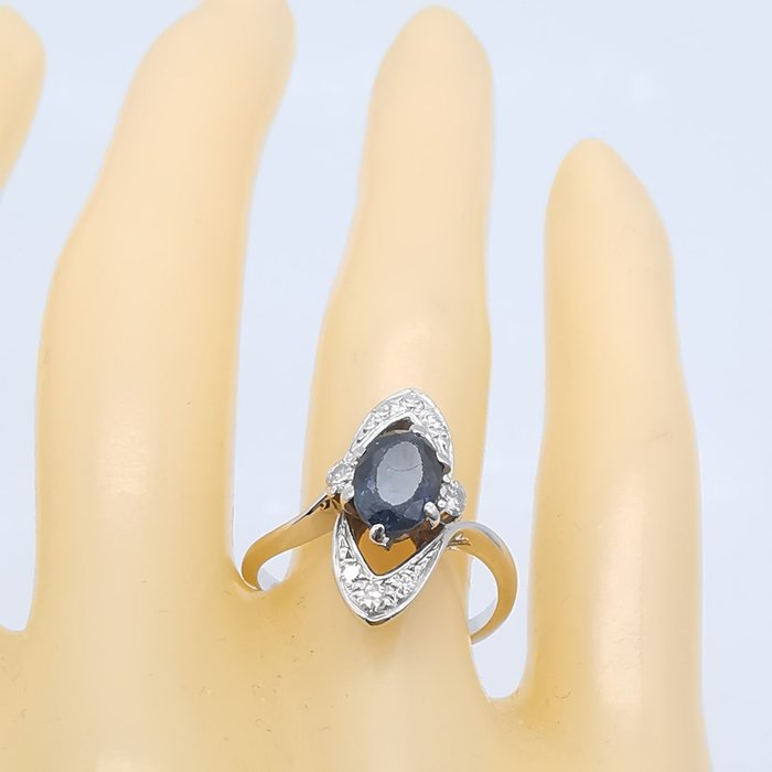 Ring - 18 kraat Hvidguld -  1.21ct. tw. Safir - Diamant