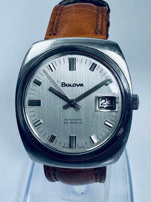 Bulova - Automatic - Ingen mindstepris - 687 - Mænd - 1980-1989