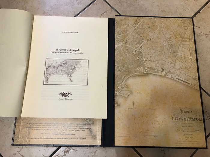 Vladimiro Valerio - Franco Strazzullo - Il racconto di Napoli. Il disegno della città, dei suoi quartieri / Napoli. I luoghi e le storie - 2002