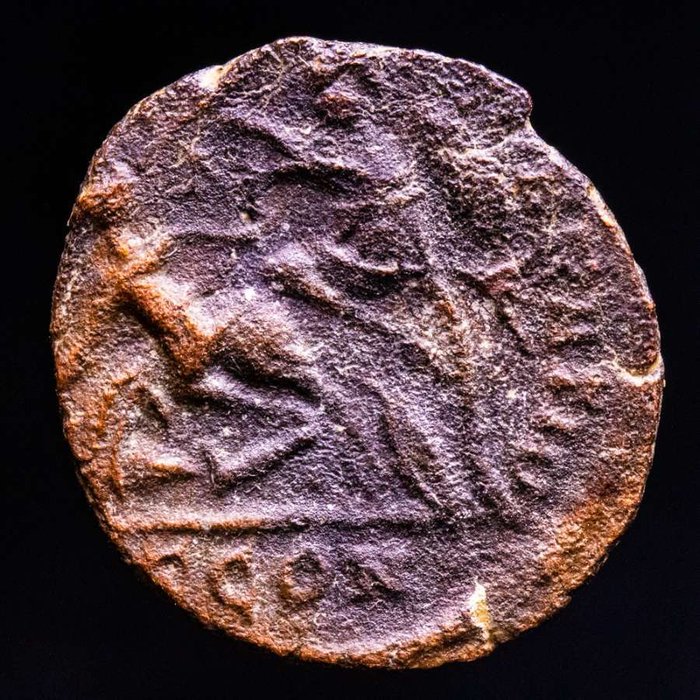 Romarriket. Julian II. Maiorina minted in Arles between 355-360 AD.  FEL TEMP REPARATIO - M soldier spearing fallen horseman; PCON  (Ingen mindstepris)