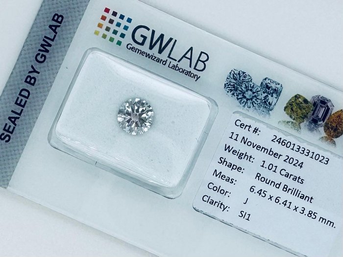 Ingen mindstepris - 1 pcs Diamant  (Natur)  - 1.01 ct - Rund - J - SI1 - Gemewizard Gemological Laboratory (GWLab)