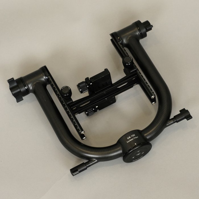 FEISOL UA-180 Carbon U Mount Support Trefodsstativ