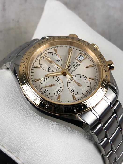 Omega - Omega Speedmaster Date 18k Automatic - 323.21.40.40.02.001 - Mænd - 2010-2020