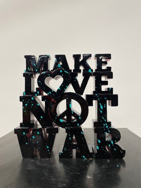 Van Apple - Make Love Not War