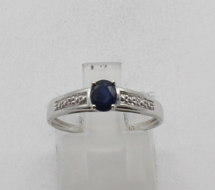 Ingen mindstepris - Ring - 9 kt Hvidguld Safir - Diamant