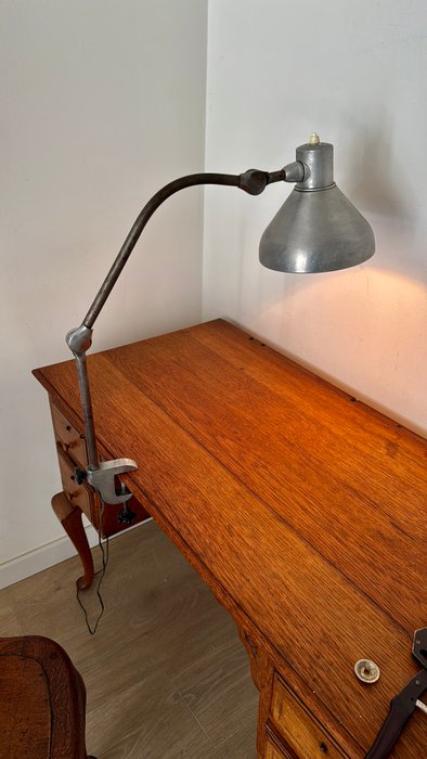 Bordlampe - 1950'ernes industri - Stål