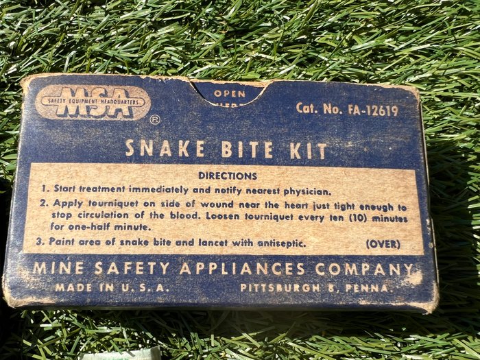 Amerikas Forenede Stater - Nice WW2 USA Army ''Snake Bite Kit'' + Box - USMC - Pacific - Medic - Infantry - Ranger - Militærudstyr