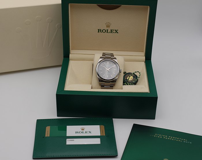 Rolex - Oyster Perpetual - 114300 - Mænd - 2010-2020