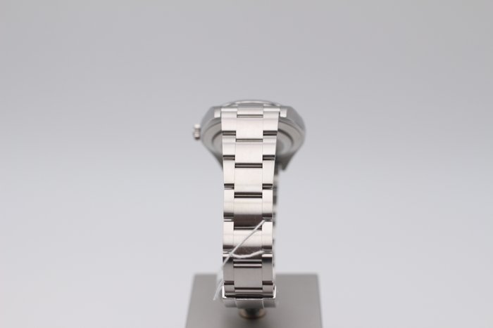 Rolex - Oyster Perpetual - 114300 - Mænd - 2010-2020