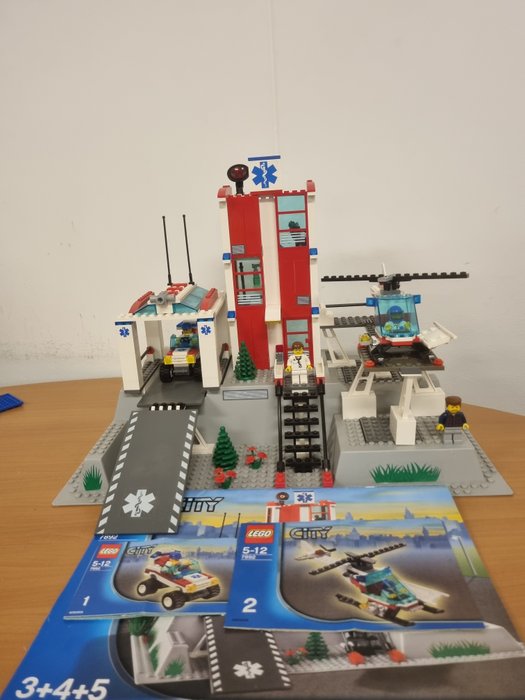 Lego - City - 7892 - Hospital - 2000-2010